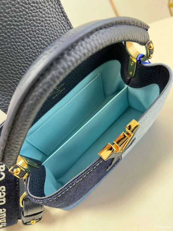 First bag ru LOUIS CAPUCINES VUITTON MINI 0713
